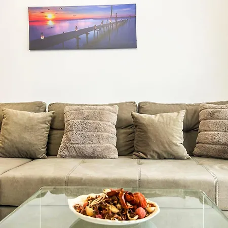 Cafex 815 Apartment